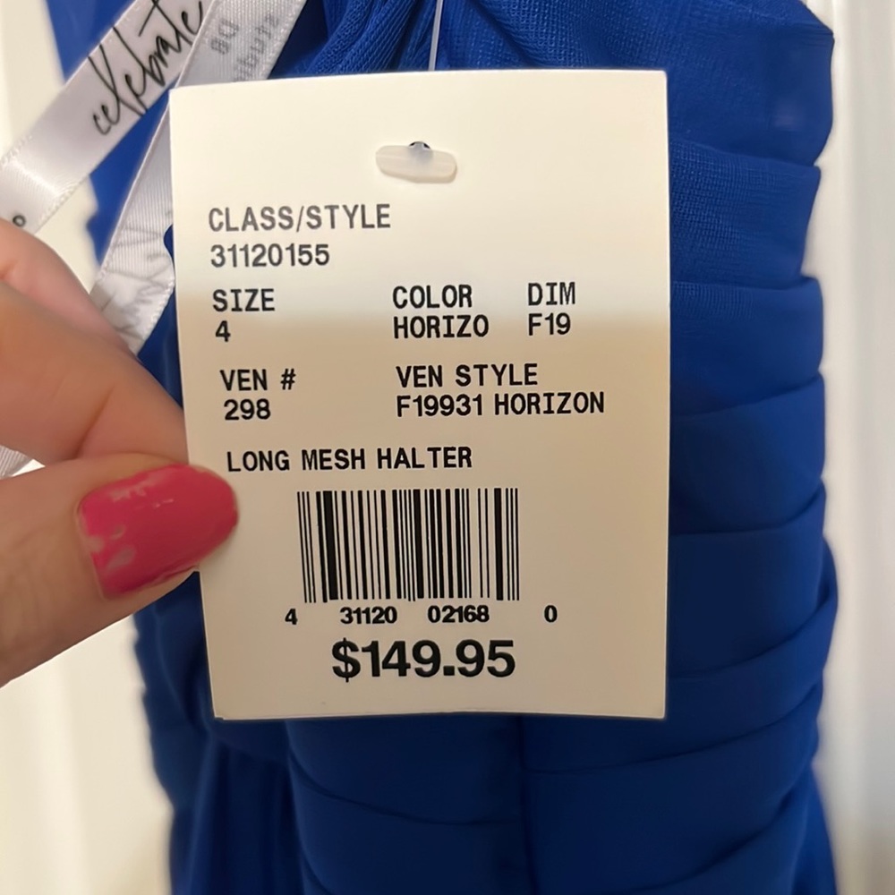 David’s Bridal blue brides maid dress